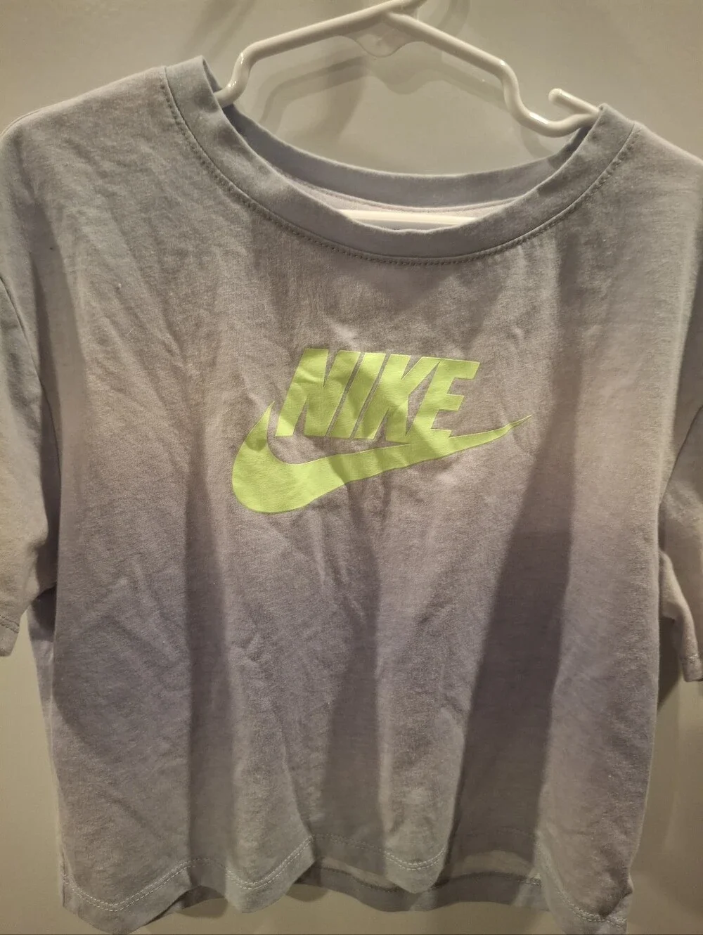 Nike Kids Short Sleeve Tee in Light Gray with Neon Lime Logo